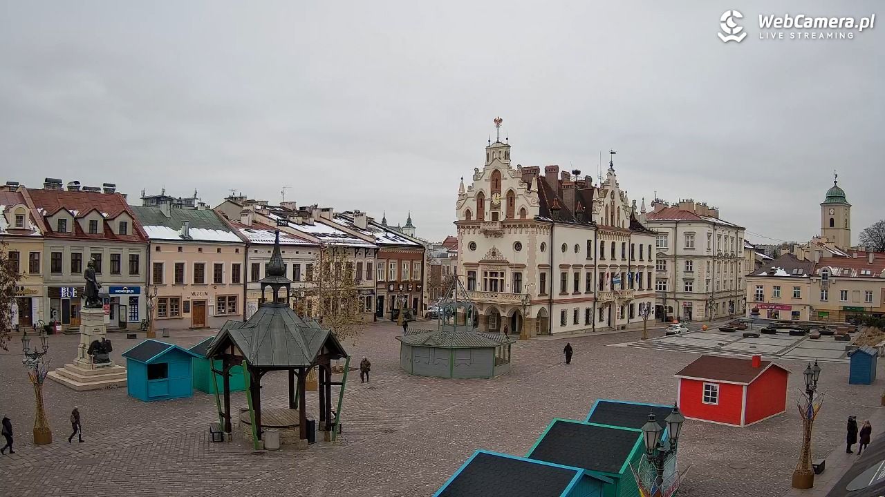 Rzeszów - Stary Rynek i Ratusz - 28 listopad 2025, 12:19