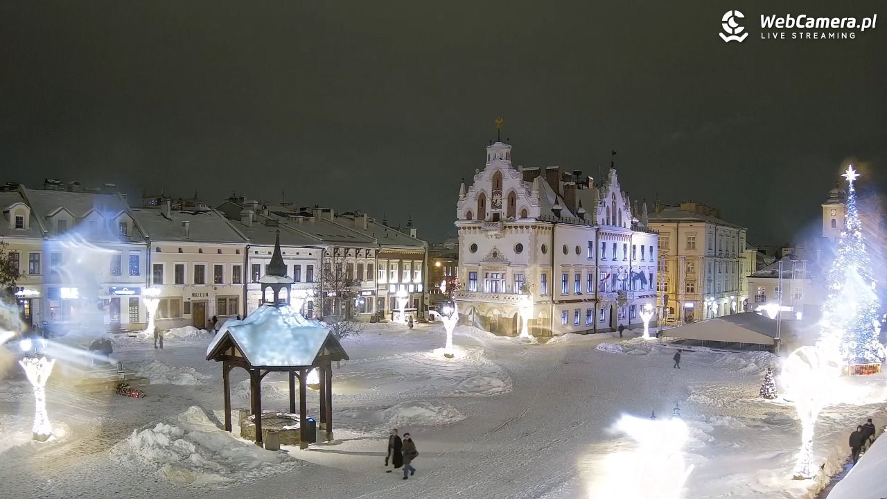 Rzeszów - Stary Rynek i Ratusz - 14 styczeń 2026, 18:36