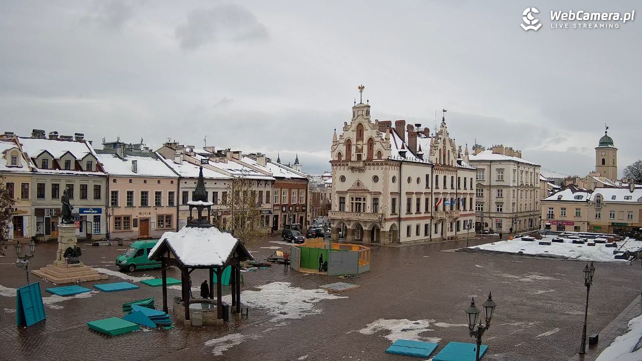 Rzeszów - Stary Rynek i Ratusz - 25 listopad 2025, 09:22