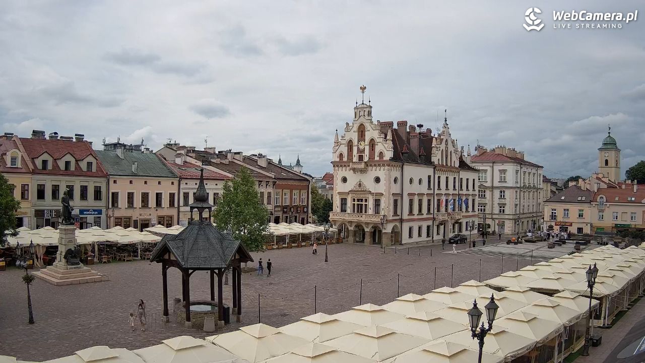 Rzeszów - Stary Rynek i Ratusz - 10 czerwiec 2026, 10:52