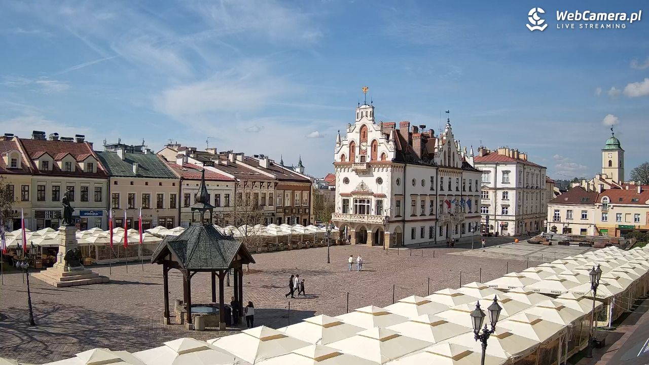 Rzeszów - Stary Rynek i Ratusz - 19 kwiecień 2026, 10:14