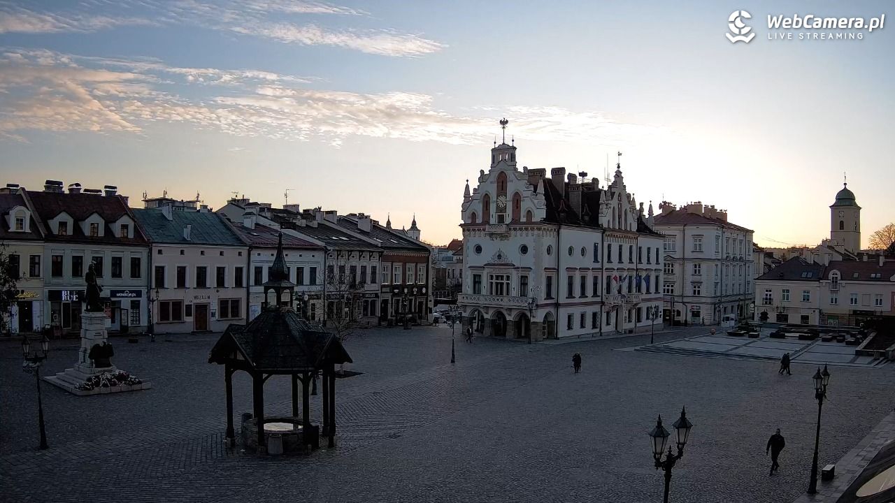 Rzeszów - Stary Rynek i Ratusz - 02 marzec 2026, 16:52