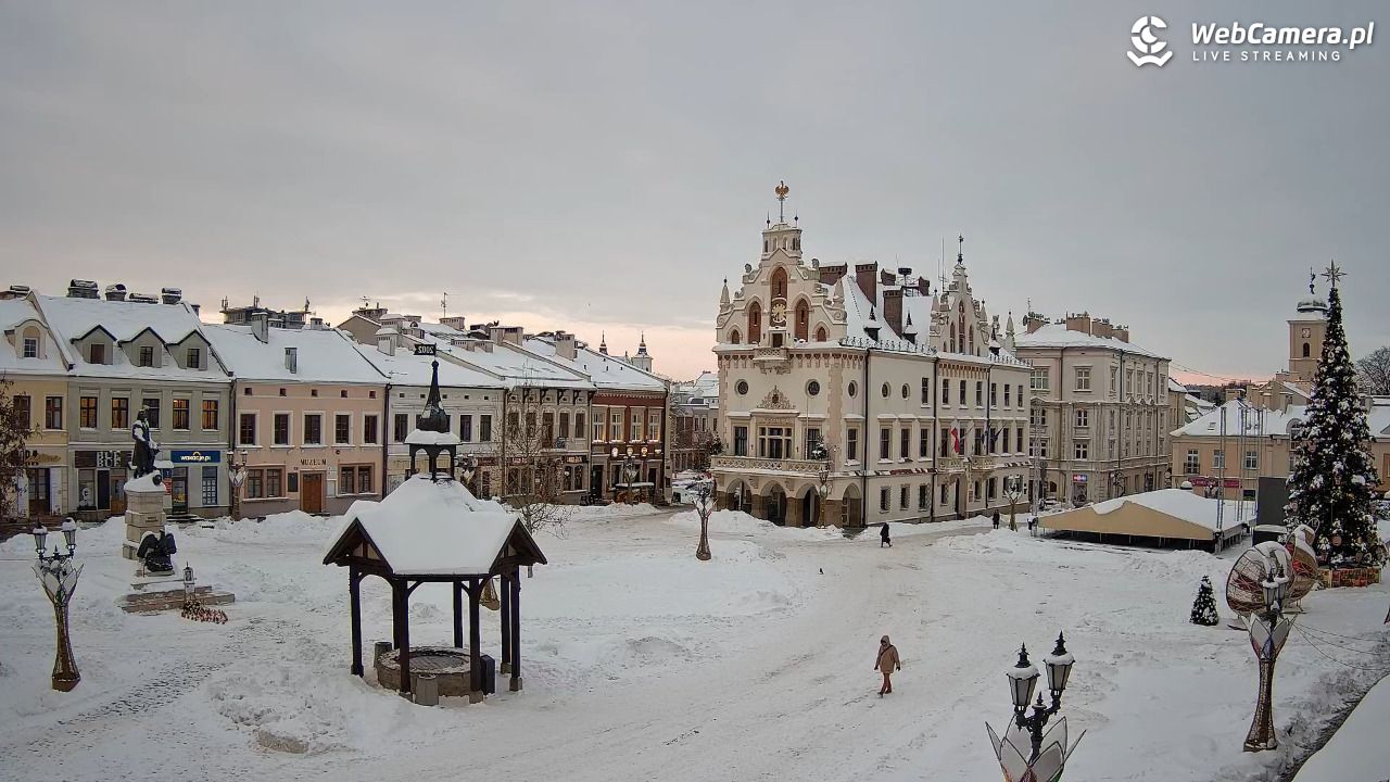 Rzeszów - Stary Rynek i Ratusz - 14 styczeń 2026, 07:31
