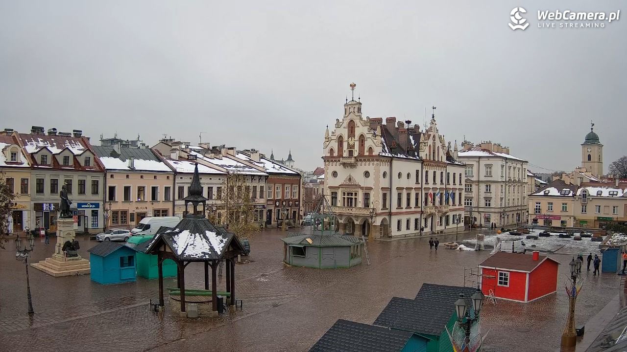Rzeszów - Stary Rynek i Ratusz - 26 listopad 2025, 12:05