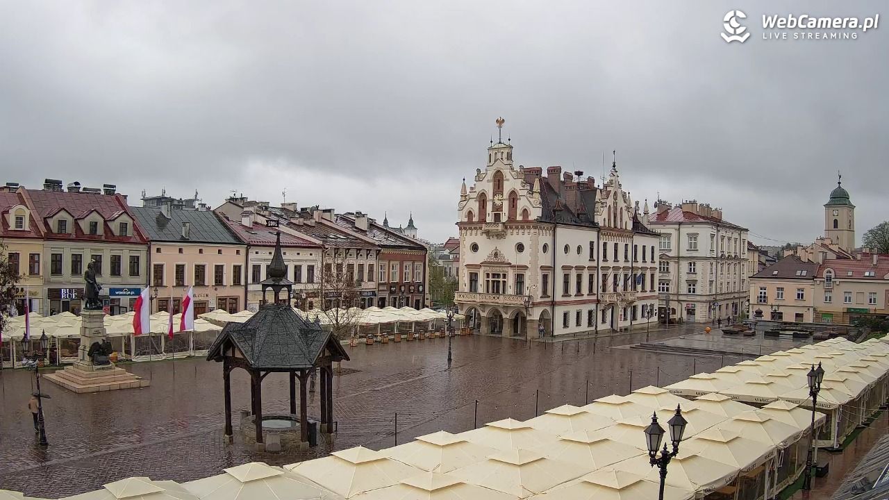 Rzeszów - Stary Rynek i Ratusz - 20 kwiecień 2026, 15:03