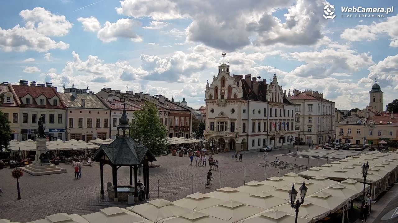 Rzeszów - Stary Rynek i Ratusz - 25 lipiec 2026, 14:40
