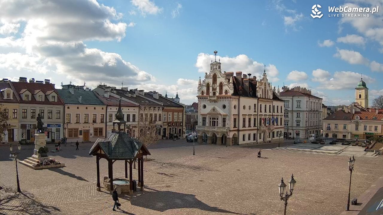 Rzeszów - Stary Rynek i Ratusz - 02 marzec 2026, 11:33