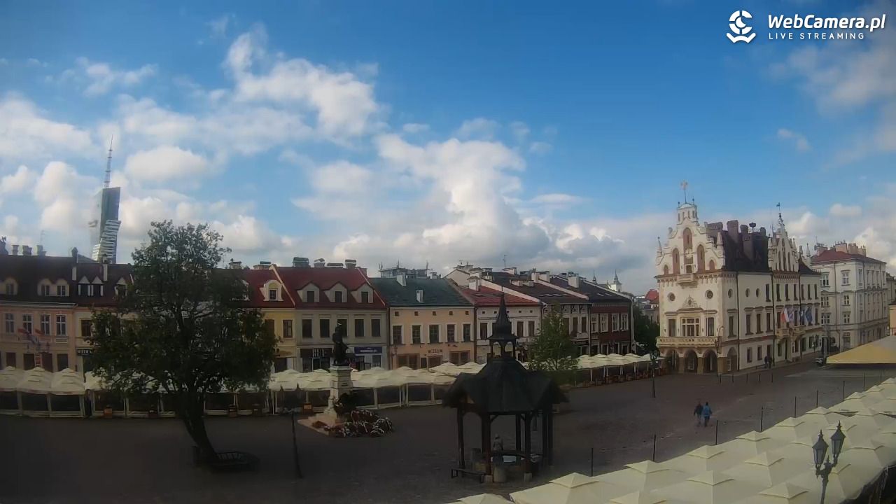 Rzeszów - Stary Rynek i Ratusz - 12 maj 2025, 09:02