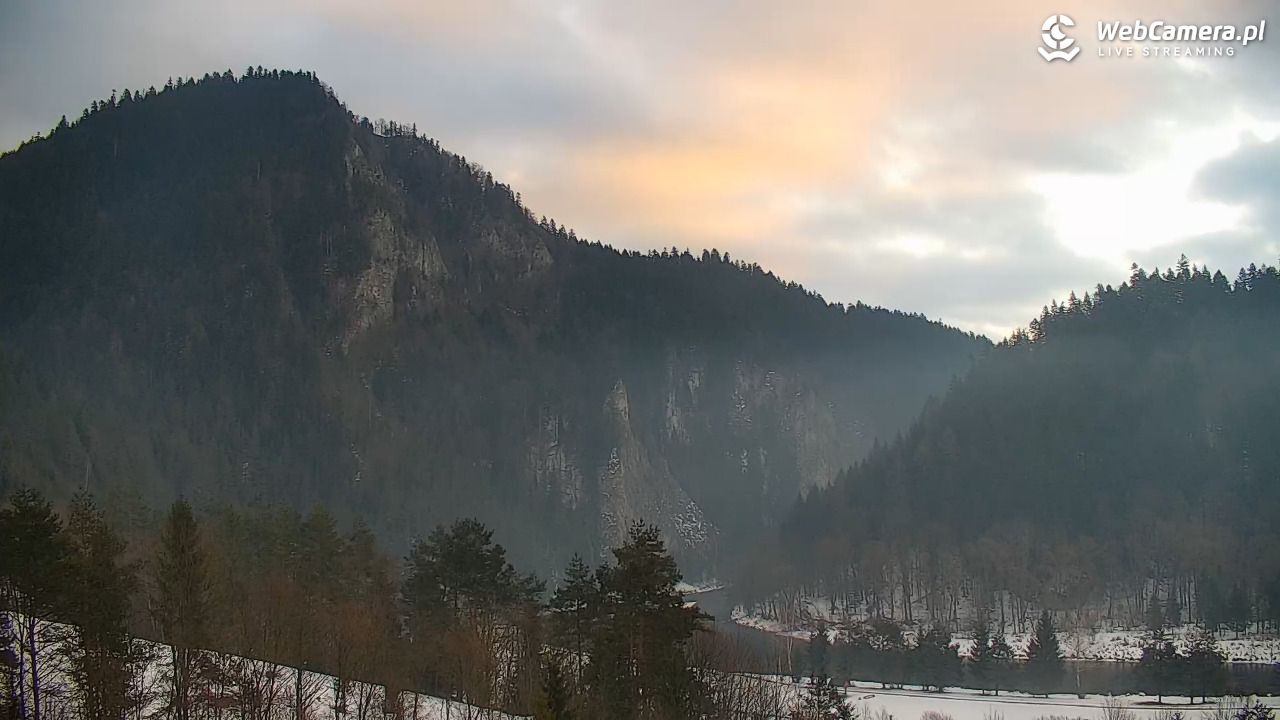 Schronisko PTTK Trzy Korony - 25 styczeń 2026, 07:44