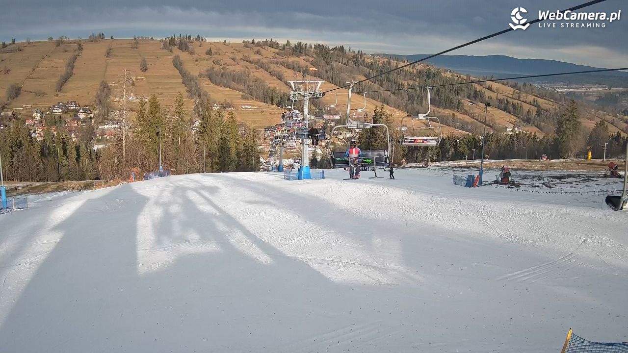Ski Suche - widok z górnej stacji - 17 grudzień 2025, 10:24