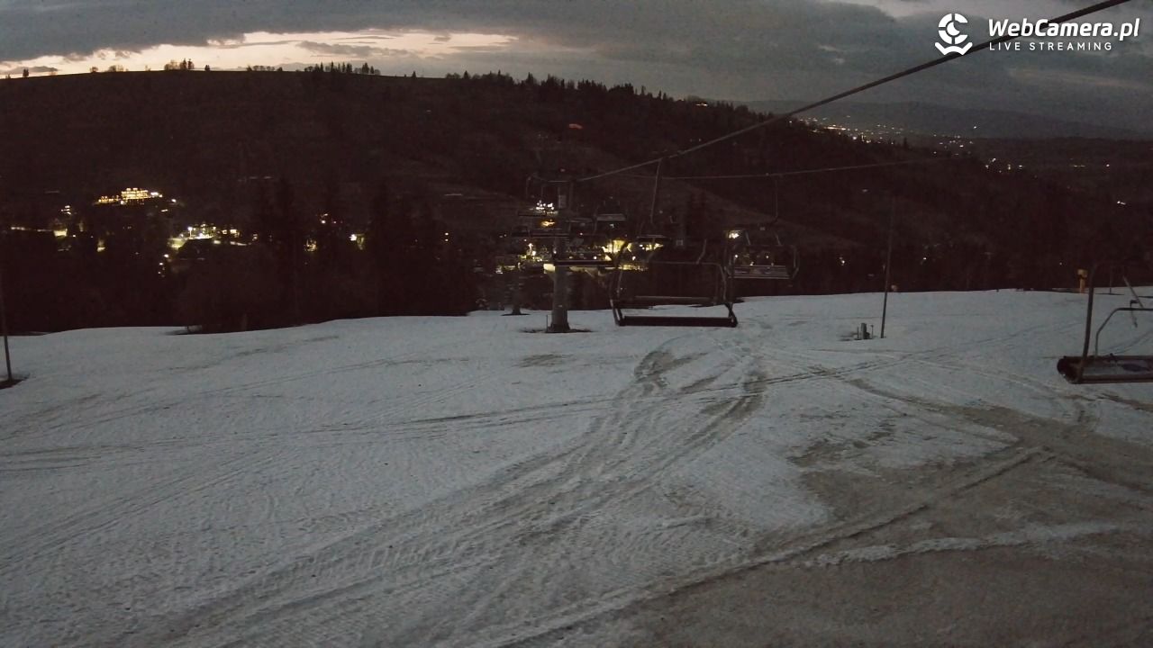 Ski Suche - widok z górnej stacji - 07 kwiecień 2026, 20:03