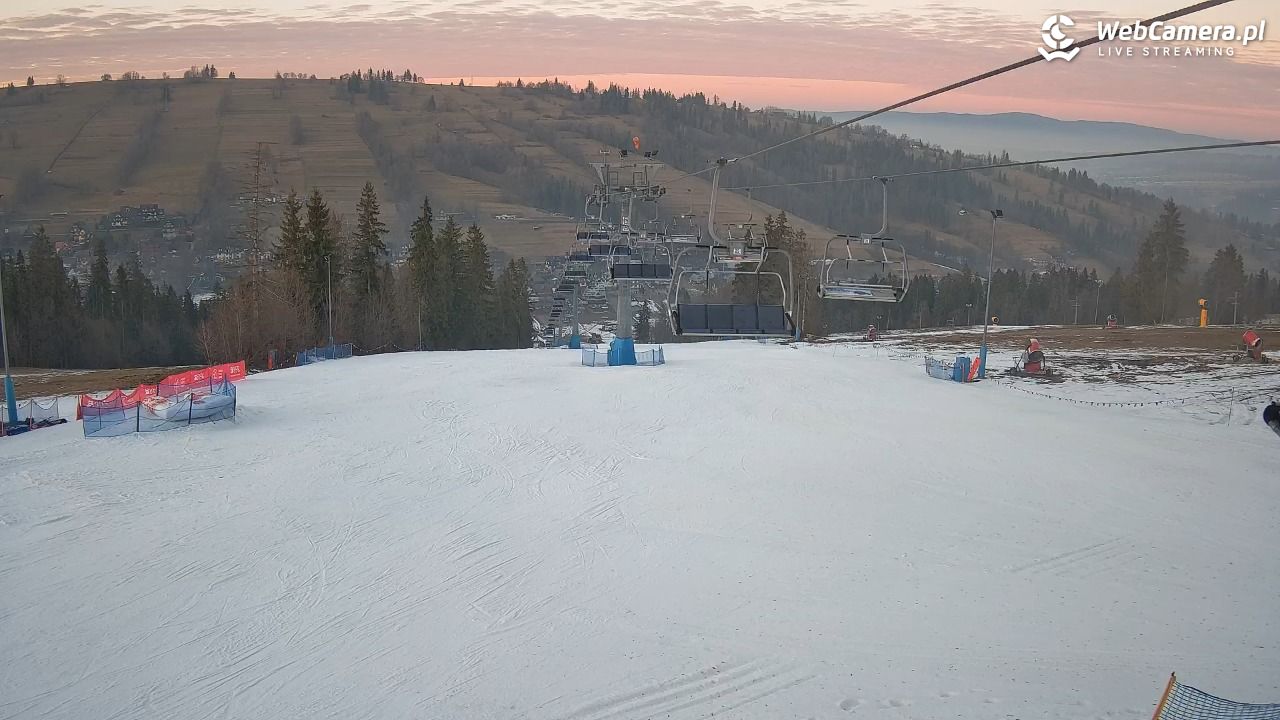 Ski Suche - widok z górnej stacji - 18 grudzień 2025, 15:42