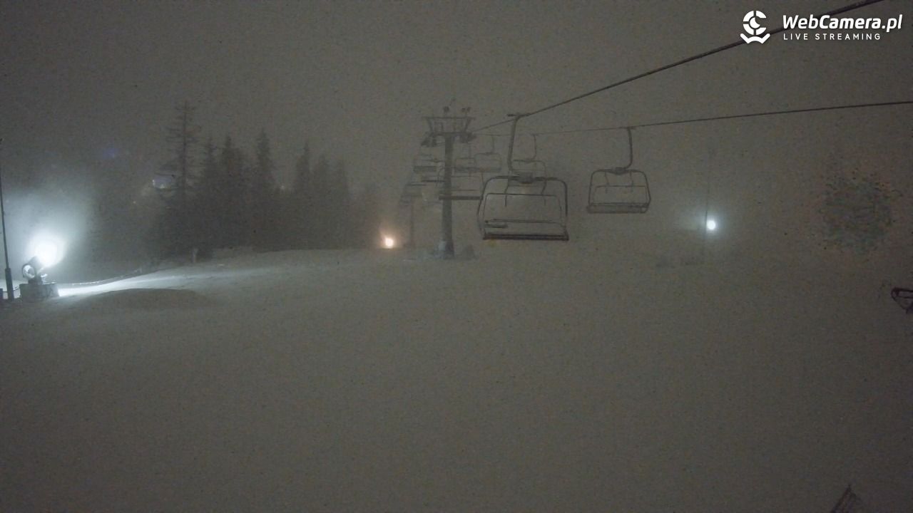 Ski Suche - widok z górnej stacji - 24 grudzień 2025, 20:29