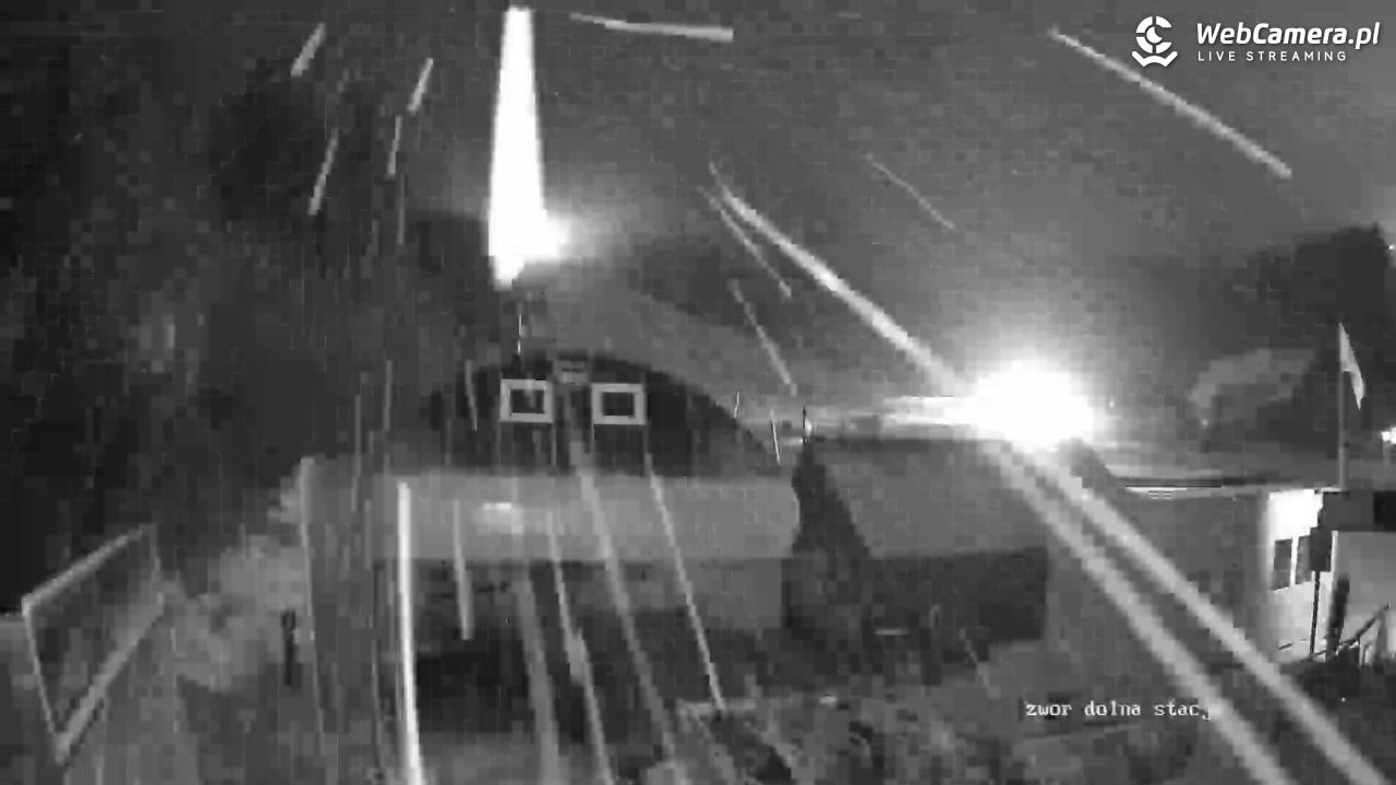 Jaworzyna Krynicka - widok na trasy nr 2 - 21 luty 2026, 20:12