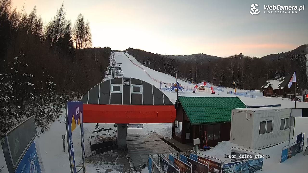 Jaworzyna Krynicka - widok na trasy nr 2 - 20 luty 2026, 17:10