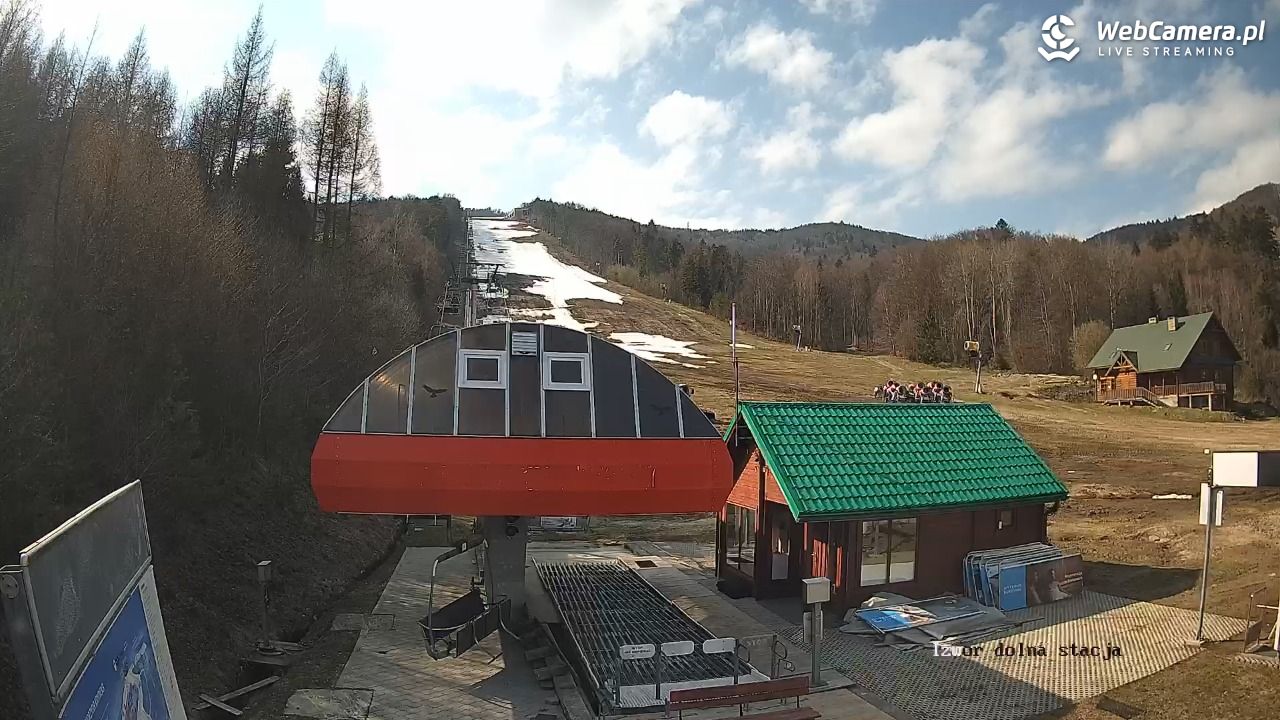 Jaworzyna Krynicka - widok na trasy nr 2 - 11 kwiecień 2026, 15:26