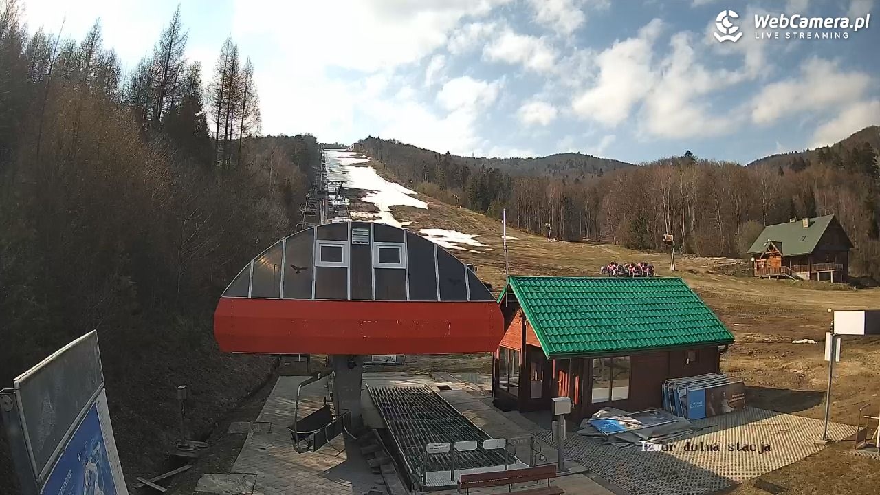 Jaworzyna Krynicka - widok na trasy nr 2 - 11 kwiecień 2026, 15:25