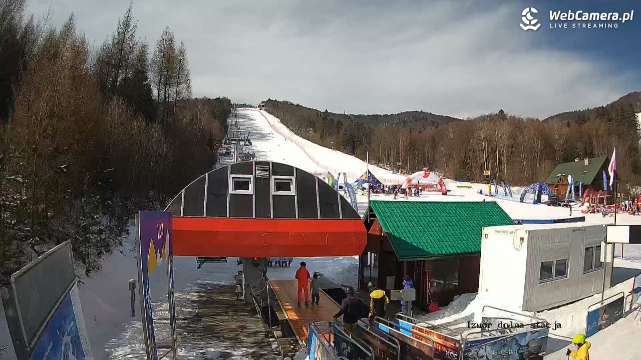 Jaworzyna Krynicka - widok na trasy nr 2 - 21 luty 2026, 12:23