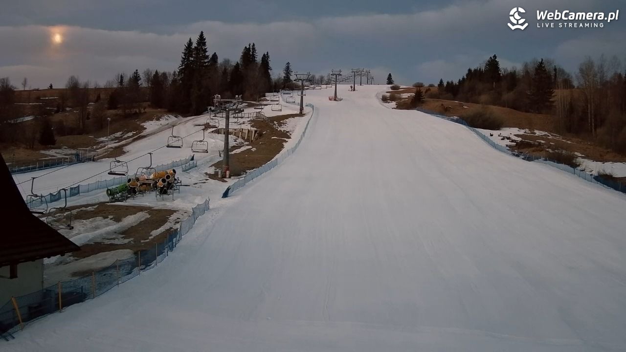 WITÓW -ski - widok na stok - 08 marzec 2026, 05:39
