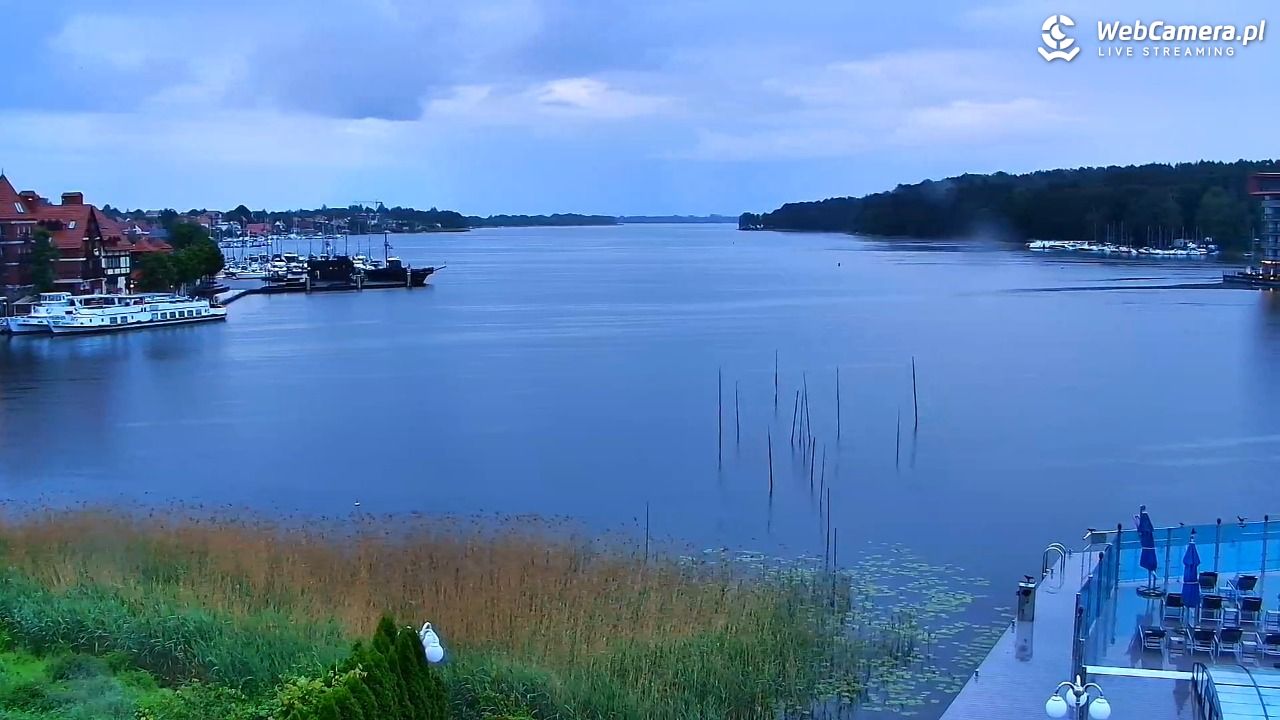 MIKOŁAJKI - widok na port - 14 czerwiec 2026, 20:44