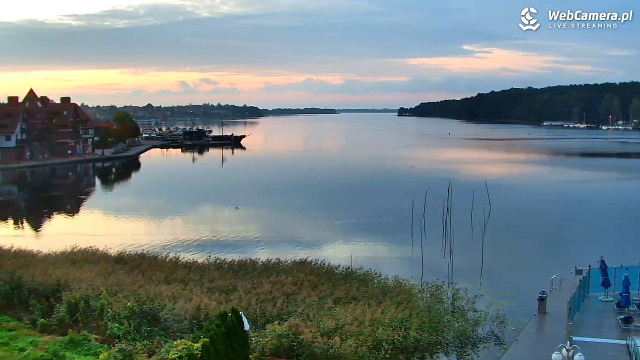 MIKOŁAJKI - widok na port - 01 październik 2025, 06:31