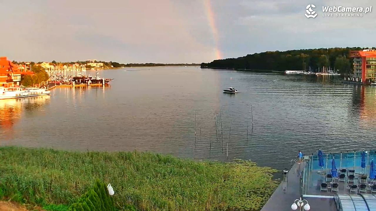 MIKOŁAJKI - widok na port - 16 sierpień 2026, 19:31