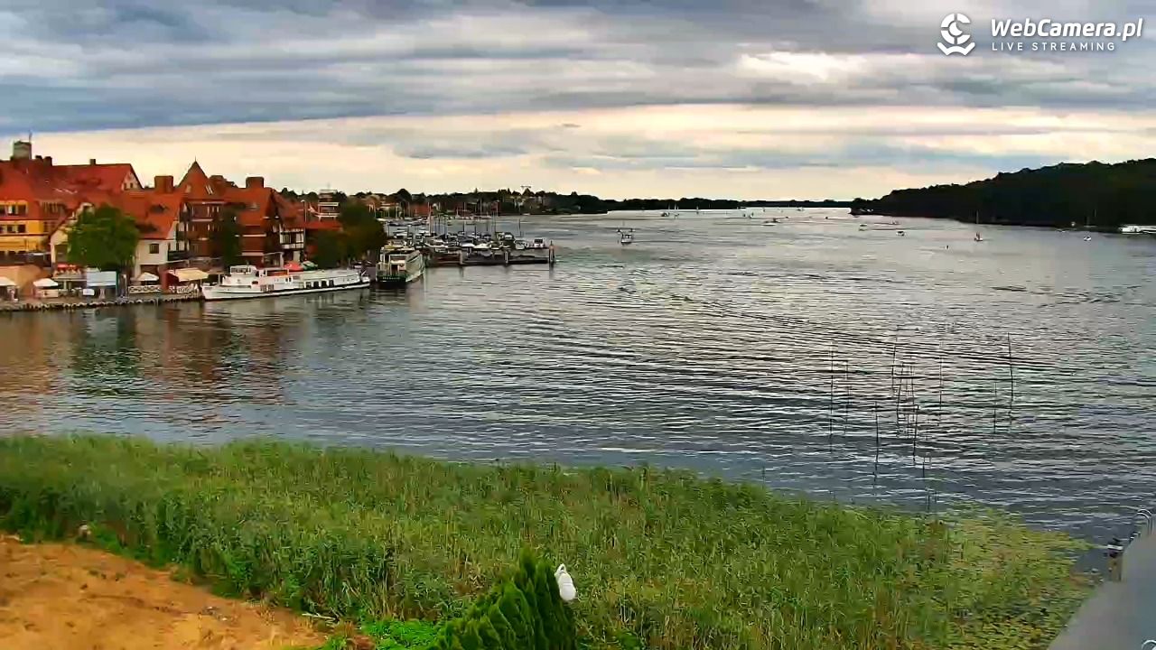 MIKOŁAJKI - widok na port - 17 sierpień 2026, 17:02