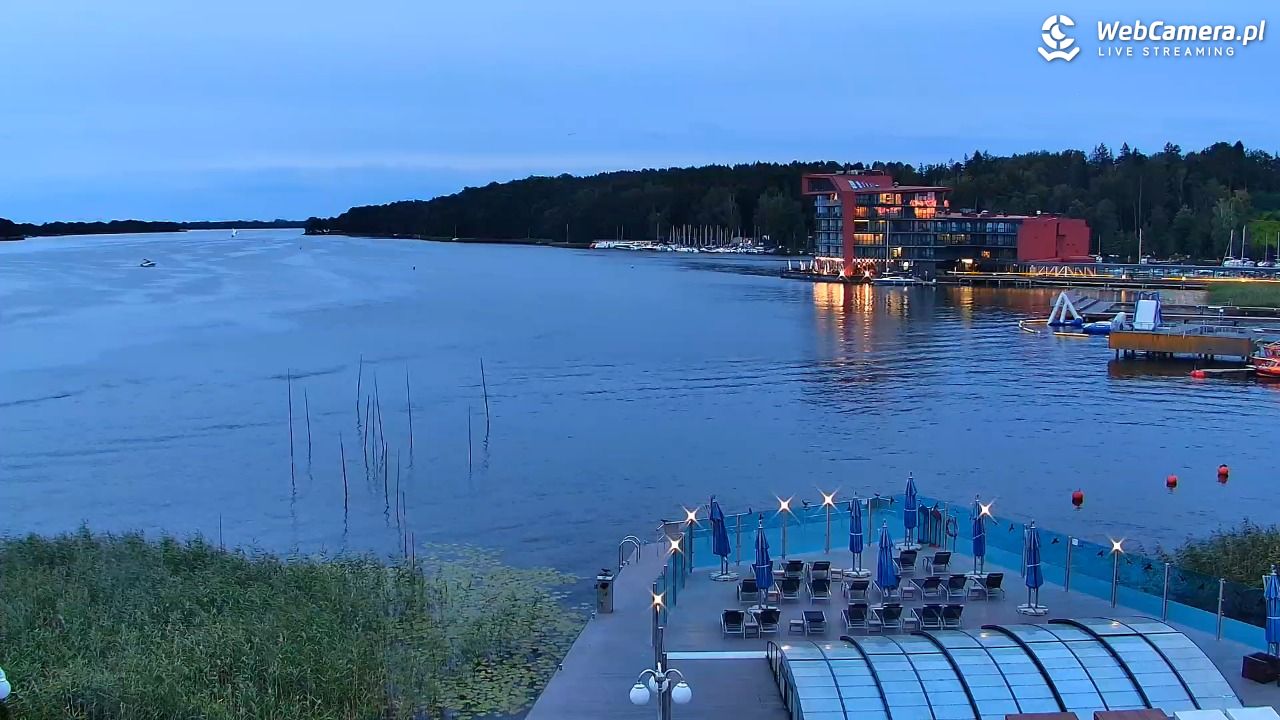 MIKOŁAJKI - widok na port - 17 sierpień 2026, 20:04