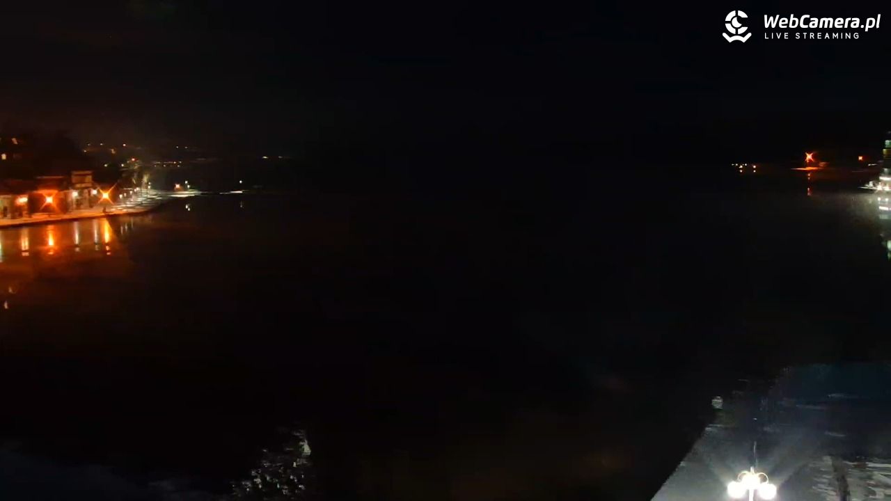MIKOŁAJKI - widok na port - 31 grudzień 2025, 19:03