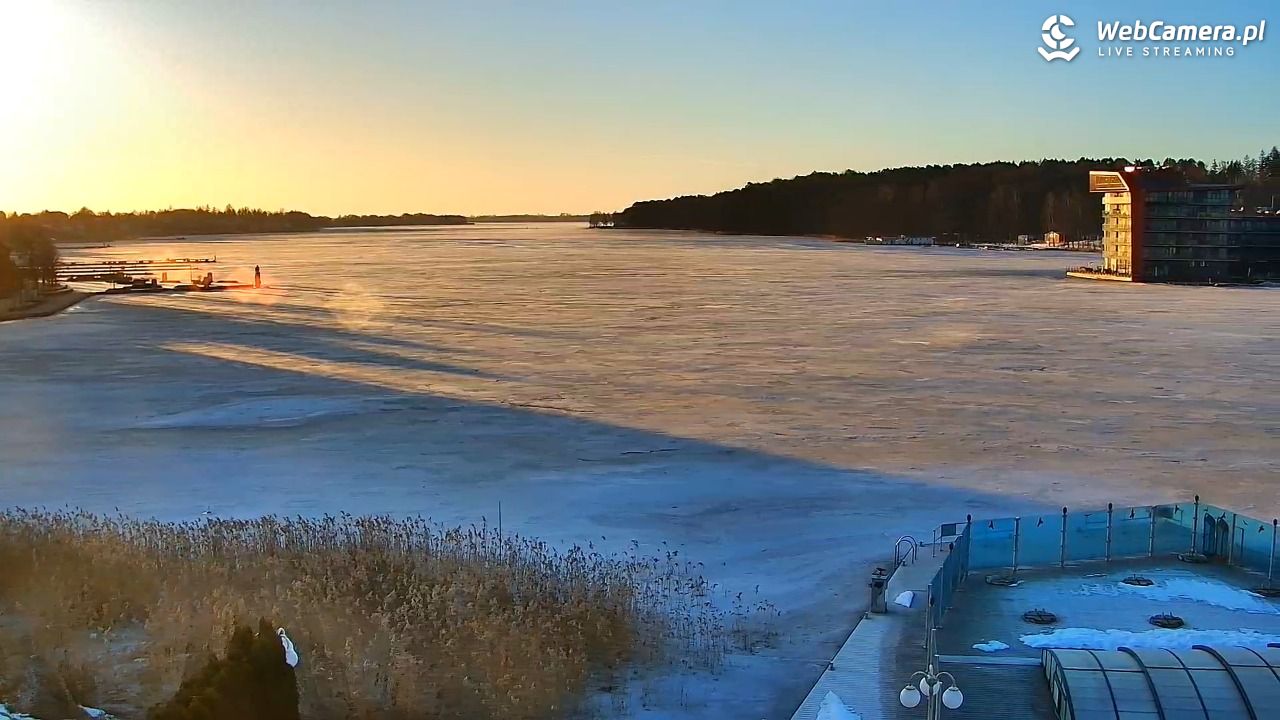 MIKOŁAJKI - widok na port - 04 marzec 2026, 06:48