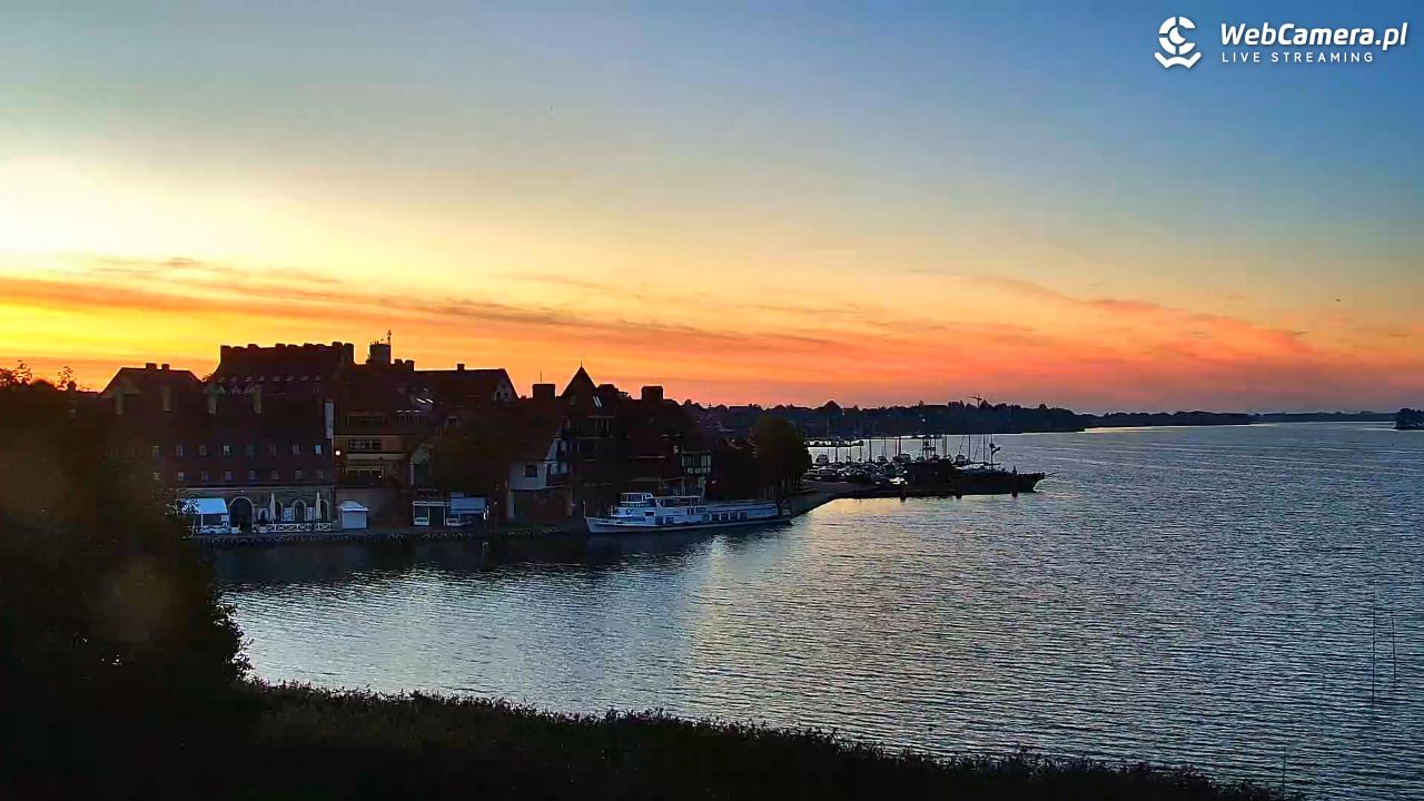 MIKOŁAJKI - widok na port - 02 październik 2026, 06:21