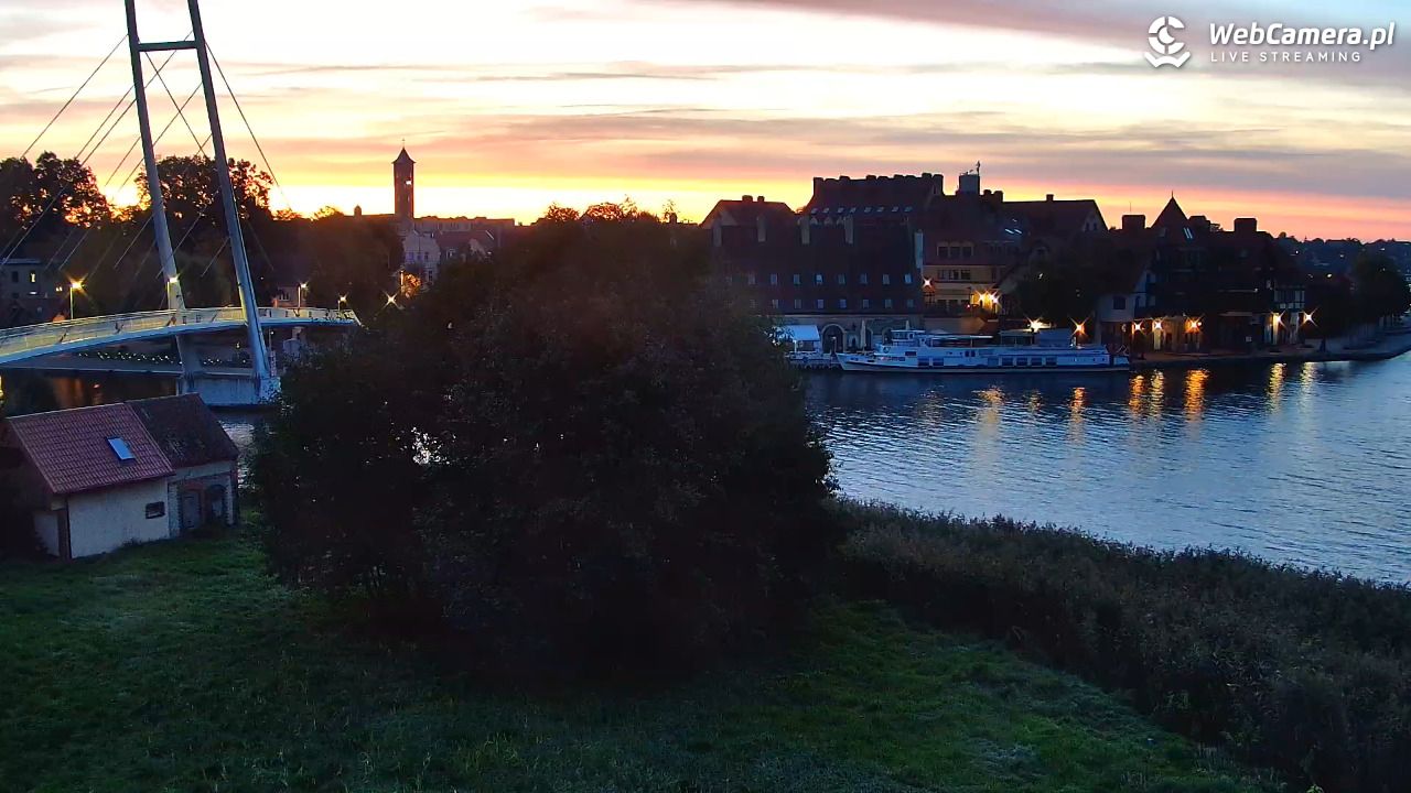 MIKOŁAJKI - widok na port - 01 październik 2026, 06:08