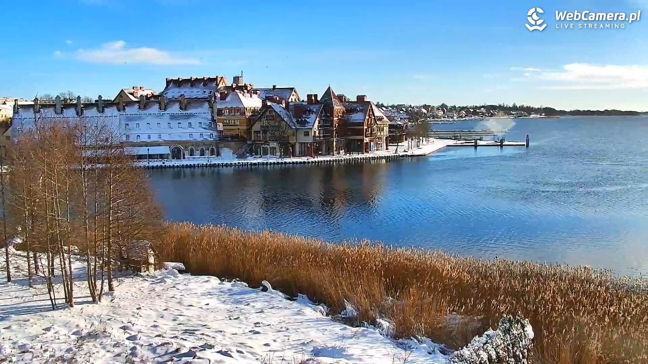 MIKOŁAJKI - widok na port - 31 grudzień 2025, 11:14
