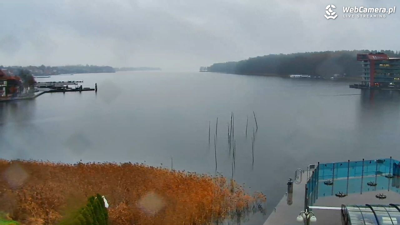 MIKOŁAJKI - widok na port - 14 listopad 2025, 15:08