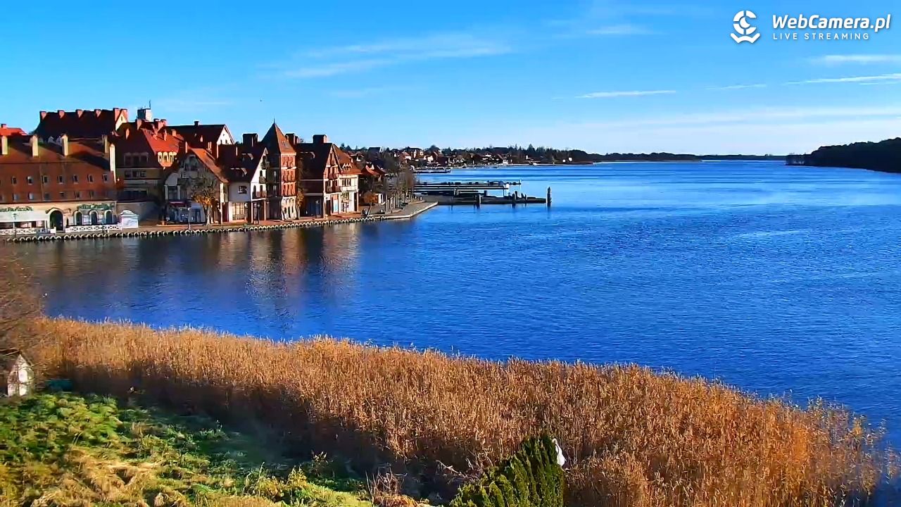 MIKOŁAJKI - widok na port - 15 listopad 2025, 13:04