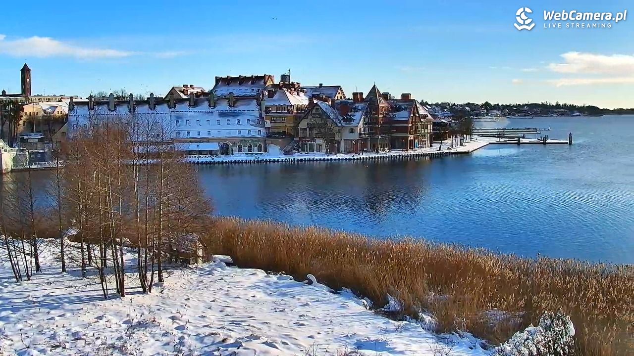 MIKOŁAJKI - widok na port - 31 grudzień 2025, 11:06