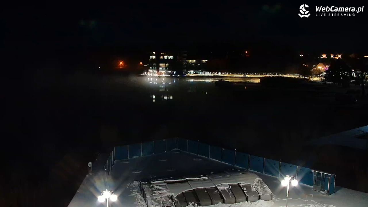 MIKOŁAJKI - widok na port - 31 grudzień 2025, 22:51