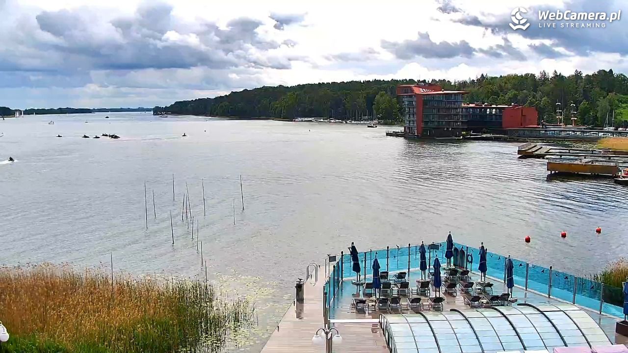 MIKOŁAJKI - widok na port - 14 czerwiec 2026, 11:13