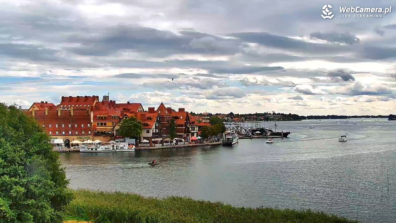 MIKOŁAJKI - widok na port - 19 sierpień 2026, 11:43