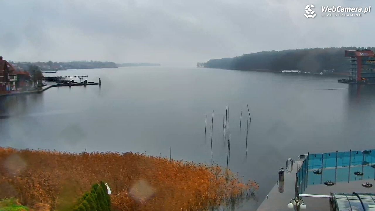 MIKOŁAJKI - widok na port - 14 listopad 2025, 15:08