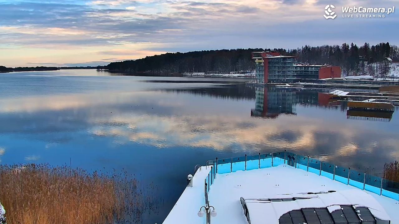 MIKOŁAJKI - widok na port - 31 grudzień 2025, 14:33