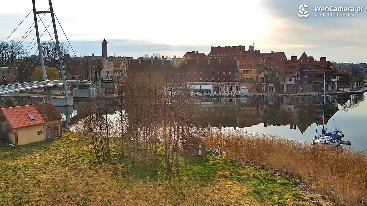 MIKOŁAJKI - widok na port - 19 kwiecień 2026, 07:36