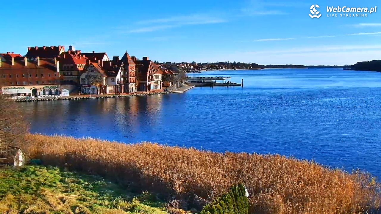MIKOŁAJKI - widok na port - 15 listopad 2025, 13:04