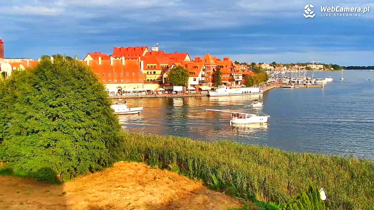 MIKOŁAJKI - widok na port - 17 sierpień 2026, 18:11