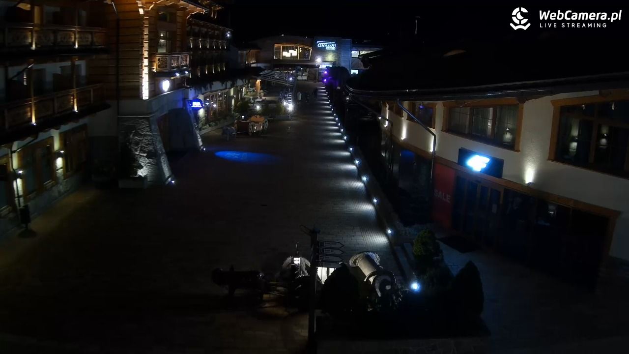 Bania Pasaż - Białka Tatrzańska - 28 październik 2025, 20:27