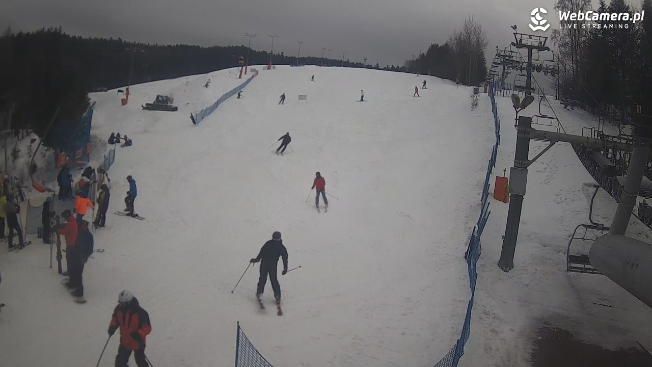 Wierchomla - widok z dolnej stacji - 25 styczeń 2026, 13:22