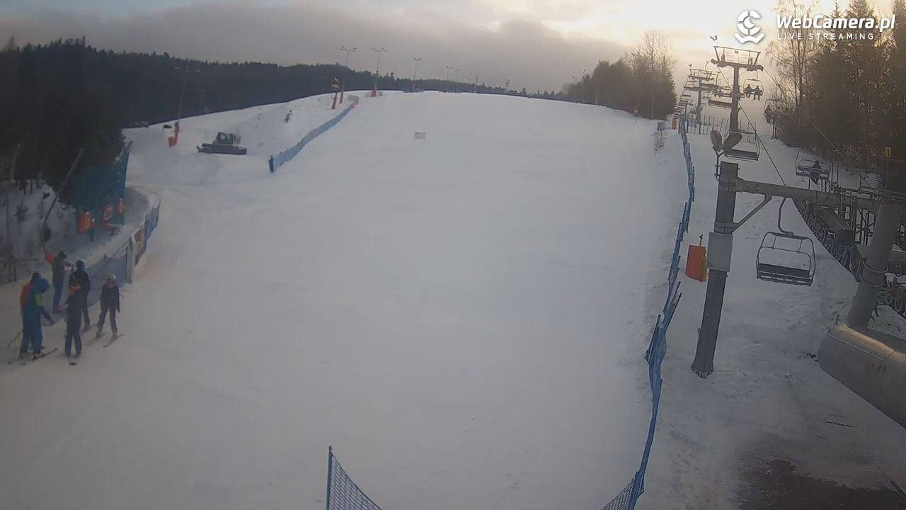 Wierchomla - widok z dolnej stacji - 25 styczeń 2026, 09:38