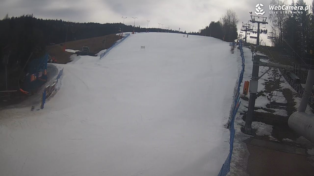 Wierchomla - widok z dolnej stacji - 08 marzec 2026, 10:09