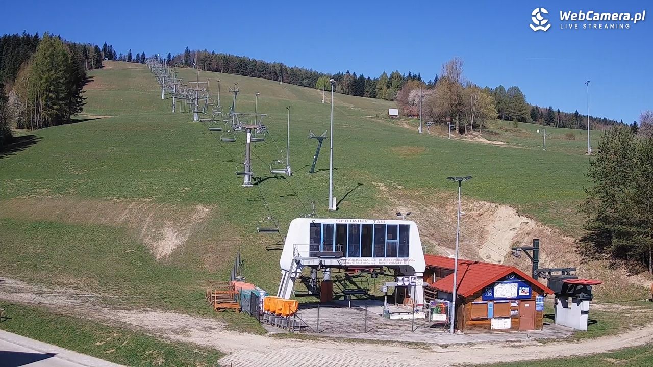 SŁOTWINY-ski - widok na dolną stację - 03 maj 2026, 09:36