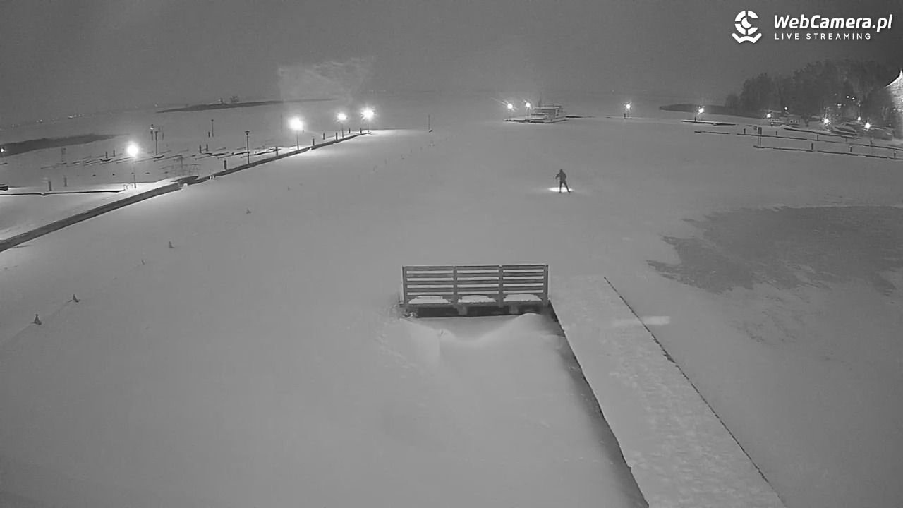 Wilkasy - widok na Jezioro Niegocin - 06 luty 2026, 06:28